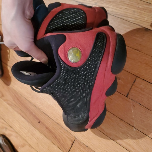 Clean air Jordan 13 breds 13 sneakers - Picture 2 of 4